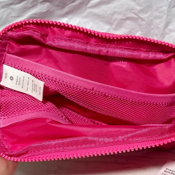 lululemon athletica Hot Pink Everywhere Belt Bag - Picture 8 of 11